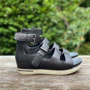 Eileen Fisher Black Leather Gladiator Sandals